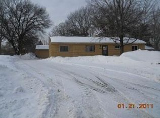 10120 Palm St NW, Coon Rapids, MN 55433