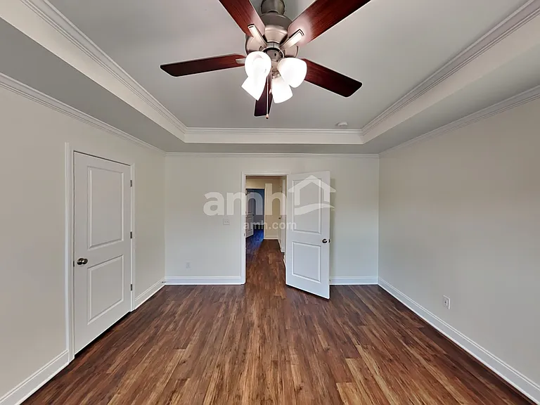 5231 Valor Dr — Photo 13