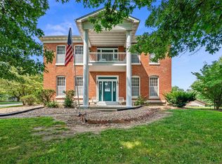 415 N 5th St, Elsberry, MO 63343