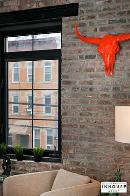 Rented by The InHouse Group | media 14