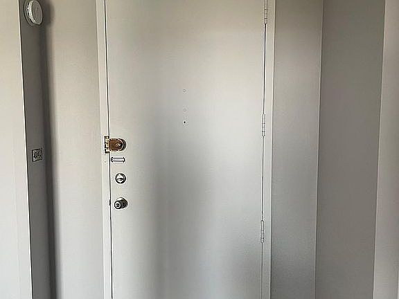 5th image of 6933 N Kedzie Ave APT 1107