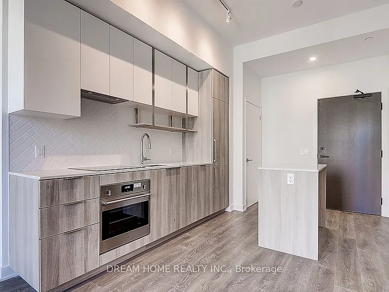 15 Holmes Ave #806 — Photo 3