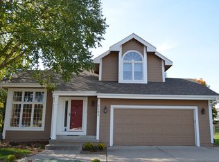 5165 Orchard Dr, Pleasant Hill, IA 50327
