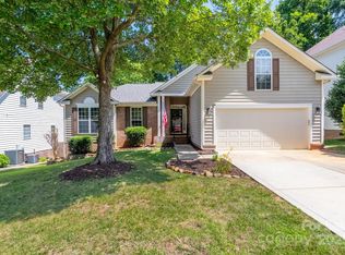 126 Foxtail Dr, Mooresville, NC 28117