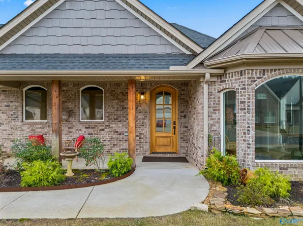 3015 Lisa Ln, Decatur, AL 35603