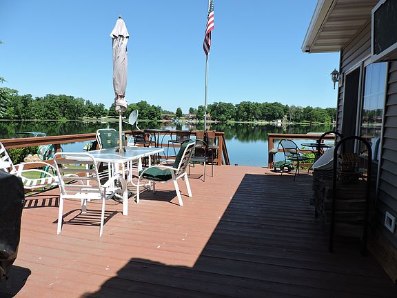 4th image of 60081 N Lakeshore Dr