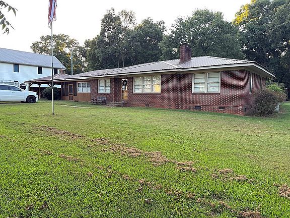 2nd image of 1104 Double Bridges Rd