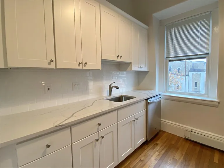 194 Central St #3 — Photo 5