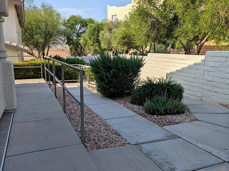 409 Mesa Blvd #201 — Photo 19