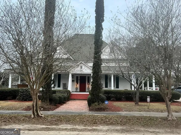 366 S Lewis St, Metter, GA 30439