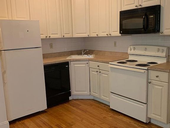 3rd image of 370 W 116th St APT 2B
