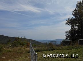 2nd image of 315 Wolf Mountain Trl
