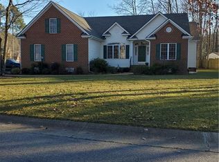 12200 Green Vista Ct, Chester, VA 23836