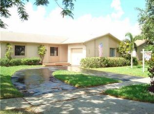 11140 NW 27th Pl, Sunrise, FL 33322