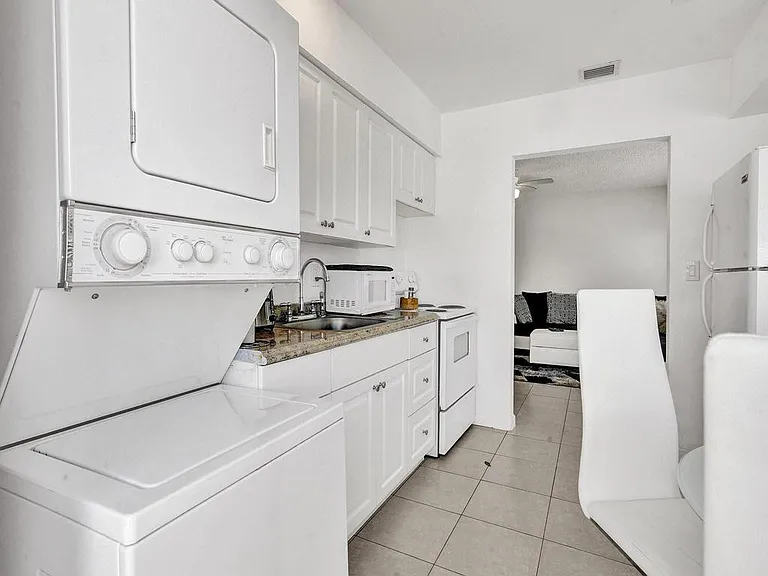 4422 Seagrape Dr #1 — Photo 16