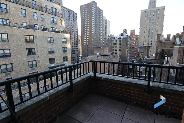 Rented by FirstService Realty (legacy) | media 37