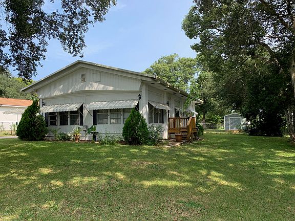 4th image of 18865 SE 18th Pl