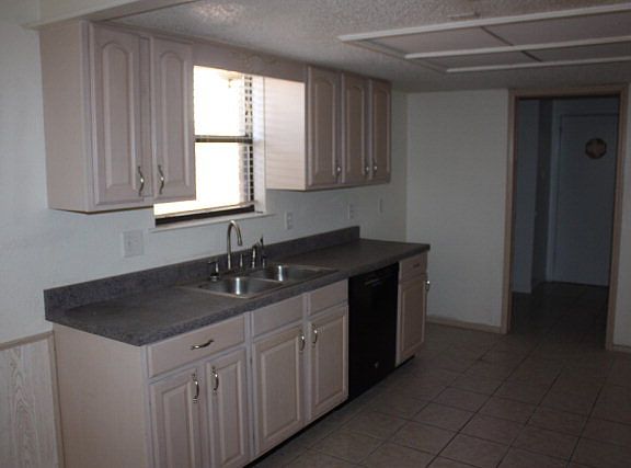 5th image of 2403 Bobwhite Dr