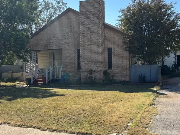 603 N Saint Francis St, Stanton, TX 79782