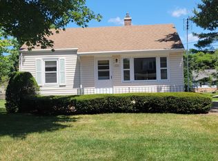 556 Adams St, Burlington, WI 53105
