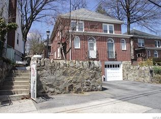 199 Trenchard St, Yonkers, NY 10704