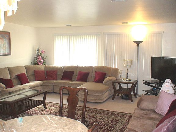 2nd image of 4111 Sequoia Ave