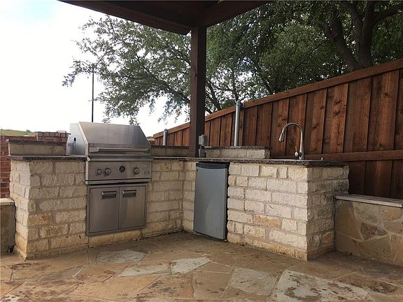 2nd image of 10109 Paintbrush Dr