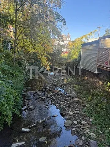 208 Broad Street - B — Photo 4