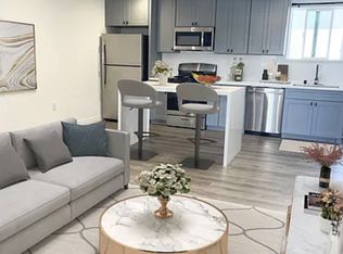 5731 Lexington Ave #2202, Los Angeles, CA 90038