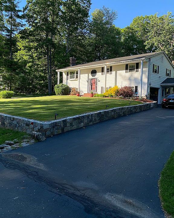 2nd image of 18 Kitt Ln