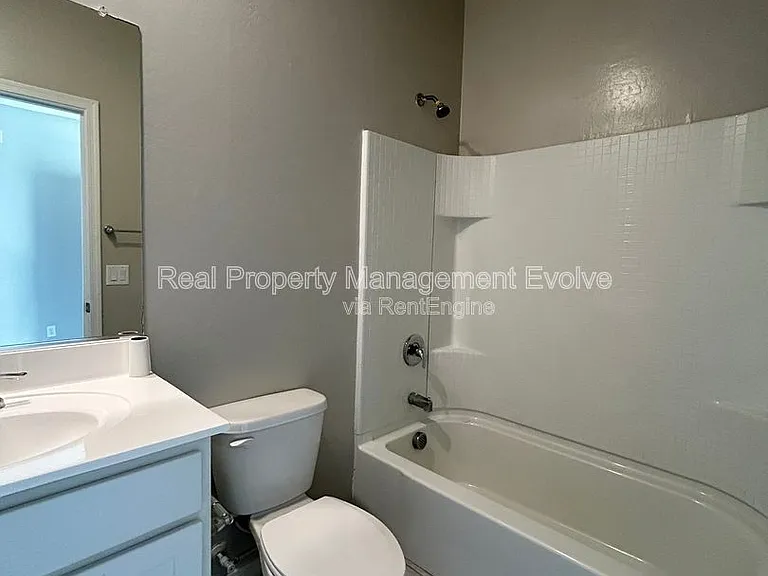 6511 W Magdalena Ln — Photo 21