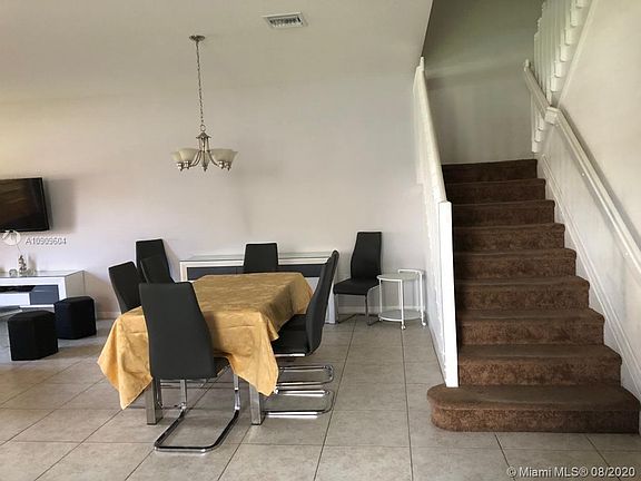 2nd image of 942 NE 191st St