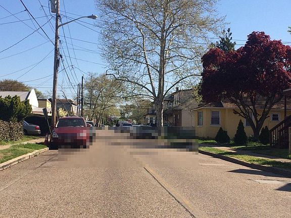 2nd image of 6837 Woodland Ave
