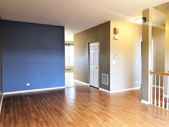 3rd image of 1579 W Turtle Creek Ln Unit 1579