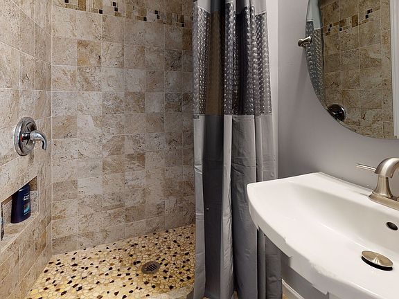 4th image of 6819 Morganford Rd