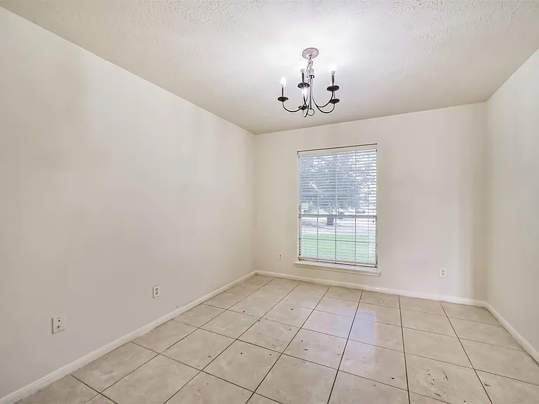 7102 Calix Ln — Photo 21
