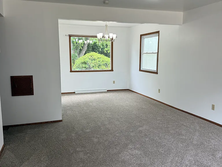 6846 S Ash St — Photo 5