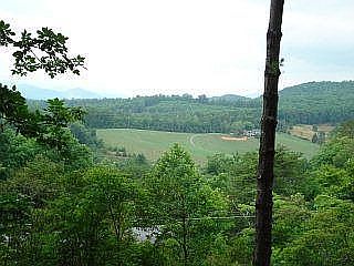 Excellent Mountain Views from the large deck
