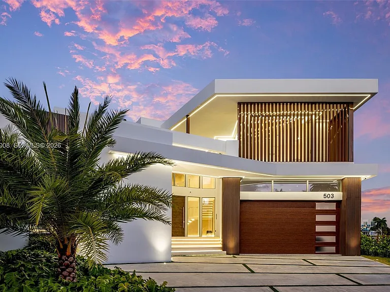 503 Palm Dr — Photo 6
