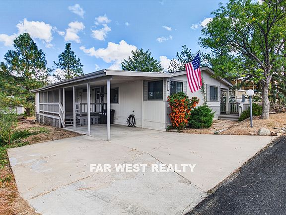 3rd image of 833 Glade Dr