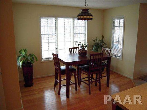 3rd image of 823 Country Meadows Ln