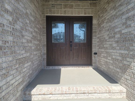 2nd image of 3611 Sand Dr