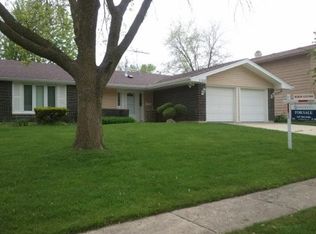 1105 Rosedale Ln, Hoffman Estates, IL 60169