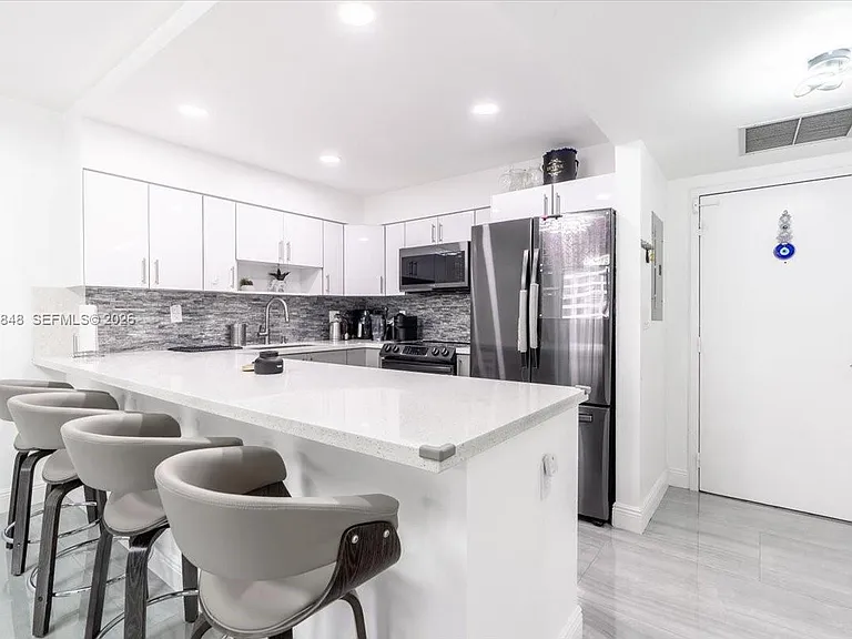600 Three Islands Blvd #1413 — Photo 2