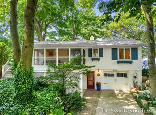 4335 Lakes Edge Dr, Holland, MI 49424