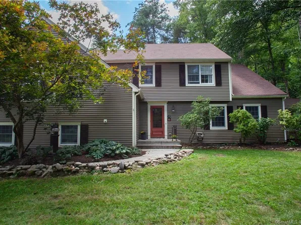 7 Higate Lane, Simsbury, CT 06070