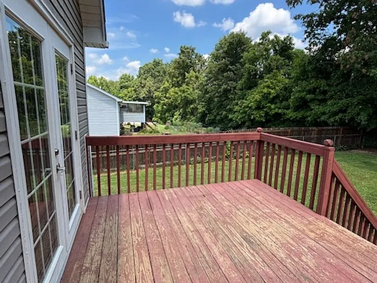 210 Scarlet Ave — Photo 22
