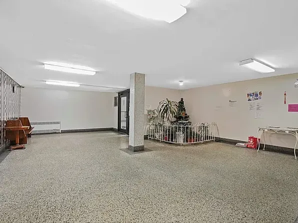 133-27 Sanford Avenue image 12 of 12