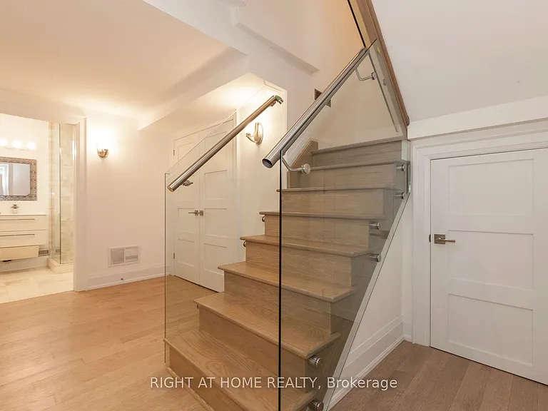 1627 Glenburnie Rd — Photo 11