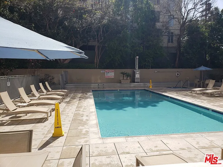 10450 Wilshire #1-6D — Photo 18